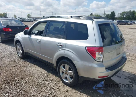 2009 Subaru Forester 2.5X Limited z USA, uszkodzony, nr VIN JF2SH64699H720562